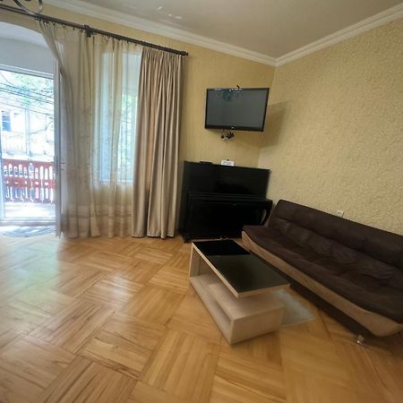 Giorgi Apartment Tiflis Exterior foto