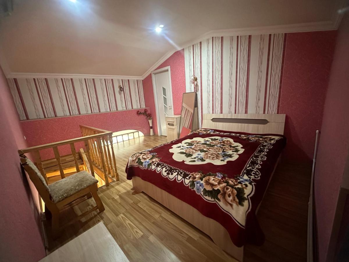 Giorgi Apartment Tiflis Exterior foto