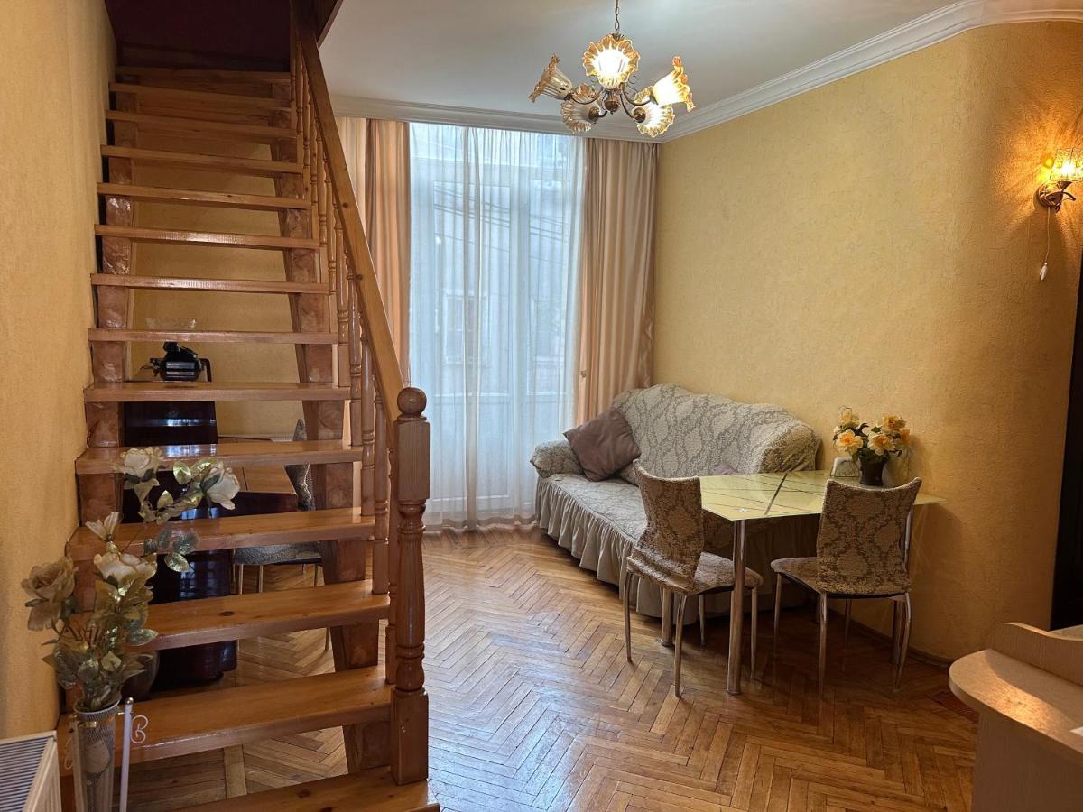 Giorgi Apartment Tiflis Exterior foto