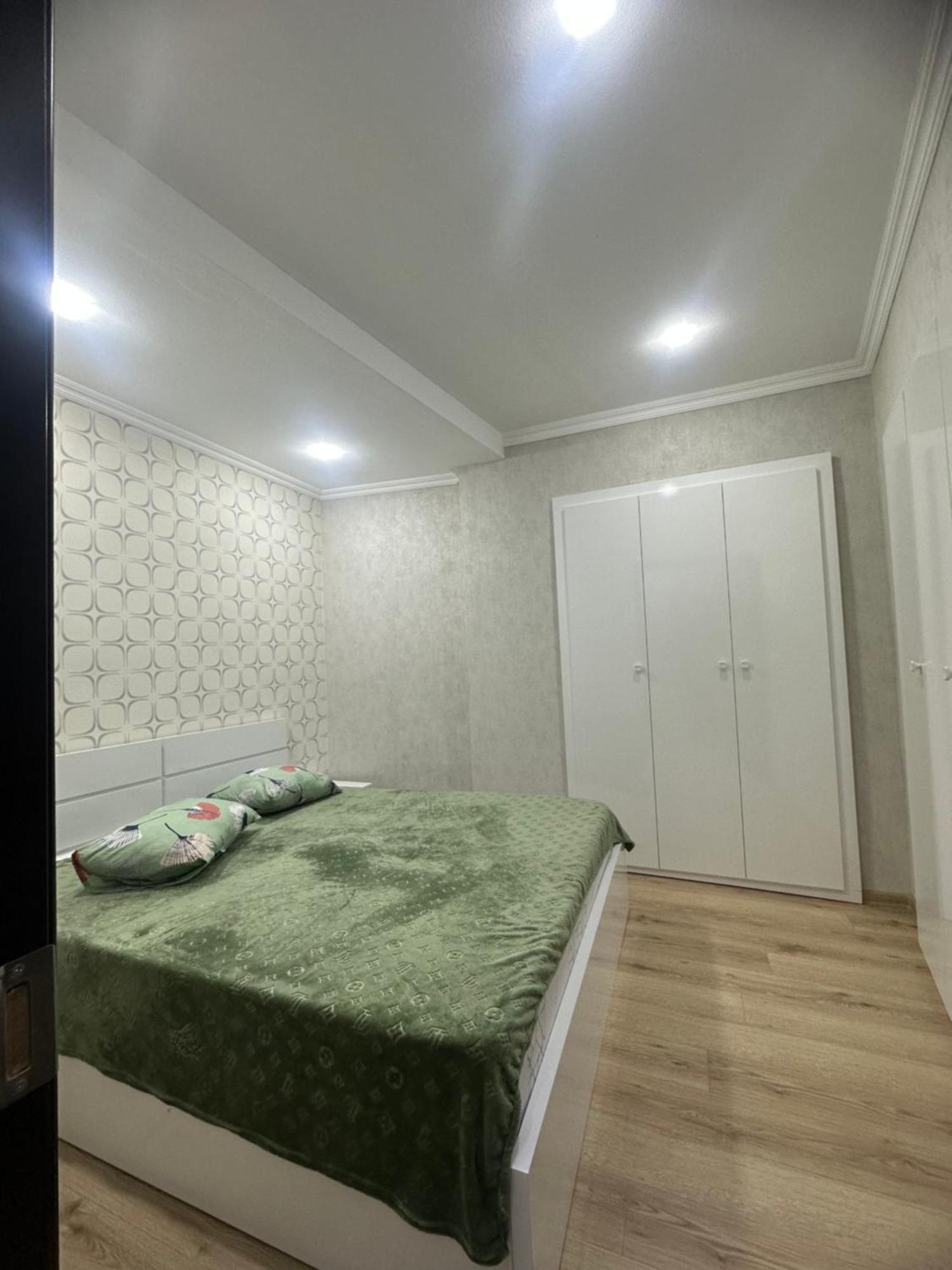 Giorgi Apartment Tiflis Exterior foto