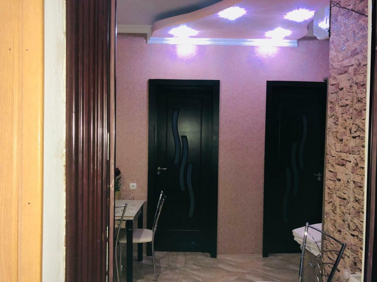 Giorgi Apartment Tiflis Exterior foto