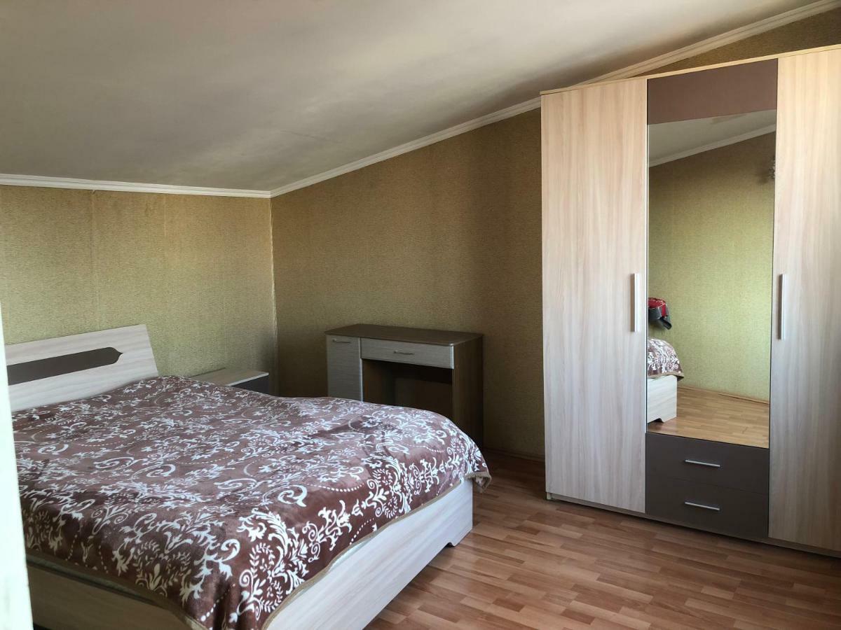 Giorgi Apartment Tiflis Exterior foto
