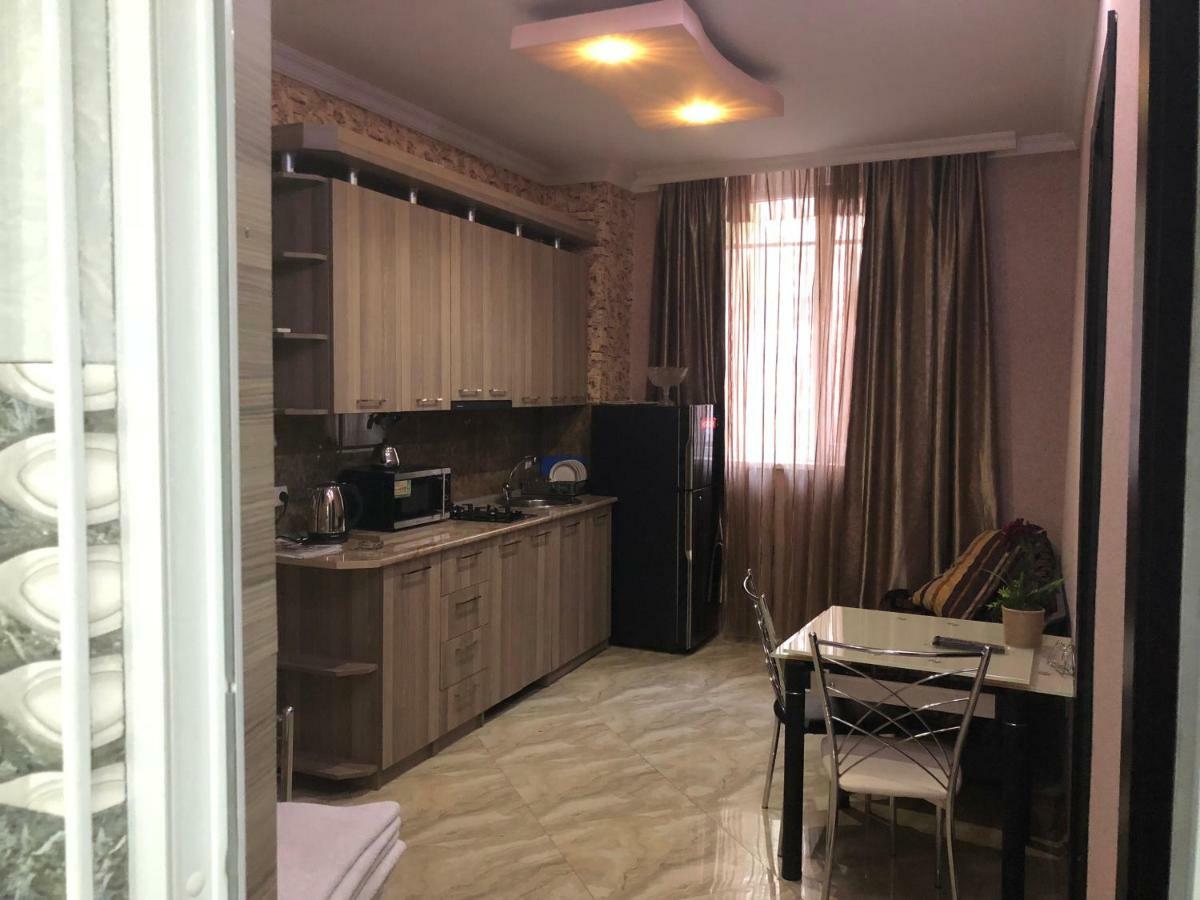 Giorgi Apartment Tiflis Exterior foto